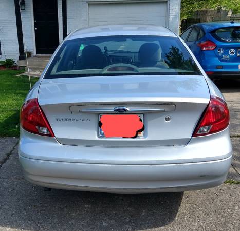 2001 Ford Taurus for sale in Fortville, IN – photo 4