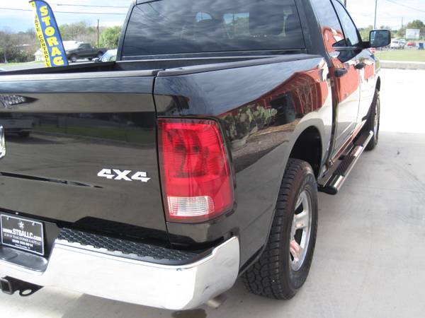 2012 Ram 1500 Crew Cab 4x4 - LOW MILES !!! for sale in New Braunfels, TX – photo 18