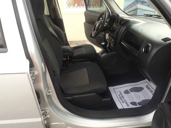 2011 Jeep Patriot FWD 4dr Sport with Fold-away manual mirrors for sale in Fort Myers, FL – photo 9
