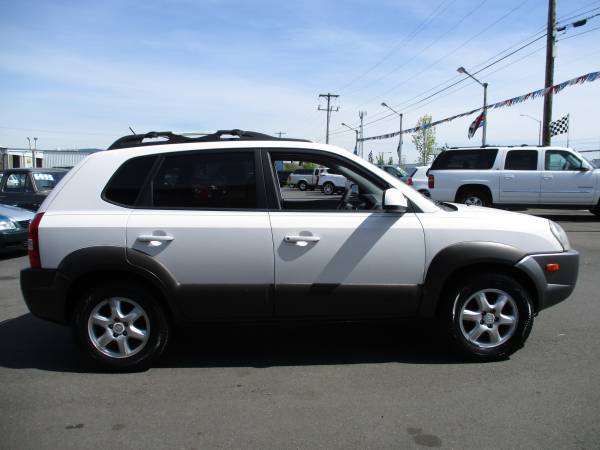 2005 HYUNDAI TUCSON - - by dealer - vehicle automotive for sale in Longview, OR – photo 7