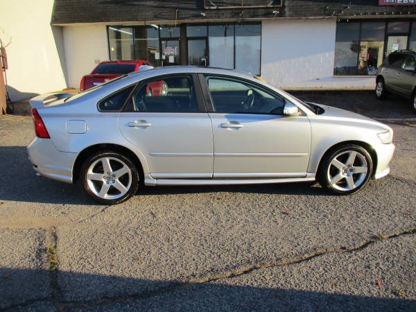 2009 Volvo S40 T5 R Design 4dr Sedan ***EXTRA NICE*** - cars &... for sale in Jeffersonville, KY – photo 24