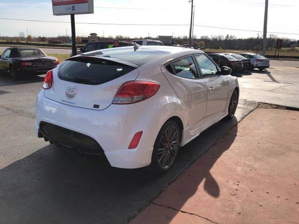 2013 Hyundai Veloster 3dr Cpe Auto RE:MIX - cars & trucks - by... for sale in Bentonville, AR – photo 4