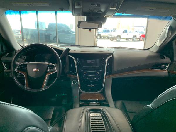 2020 Cadillac Escalade ESV Luxury - - by dealer for sale in Springfield, IL – photo 11