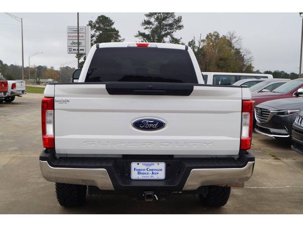 2019 Ford F-250 Super Duty XLT - - by dealer - vehicle for sale in Forest, MS – photo 22