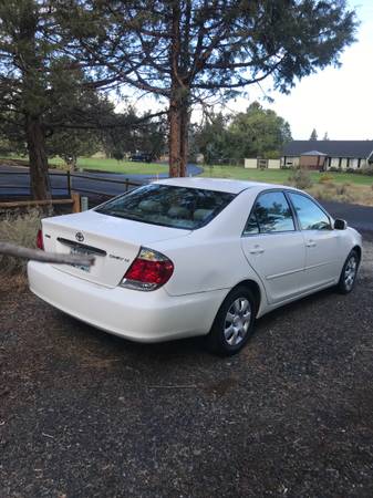 2005 Toyota Camry for sale in Saint Benedict, OR – photo 3