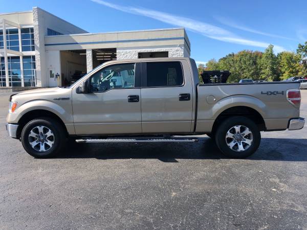 Clean Carfax! 2012 Ford F-150 4x4! Supercrew! One Owner! for sale in Ortonville, MI – photo 2