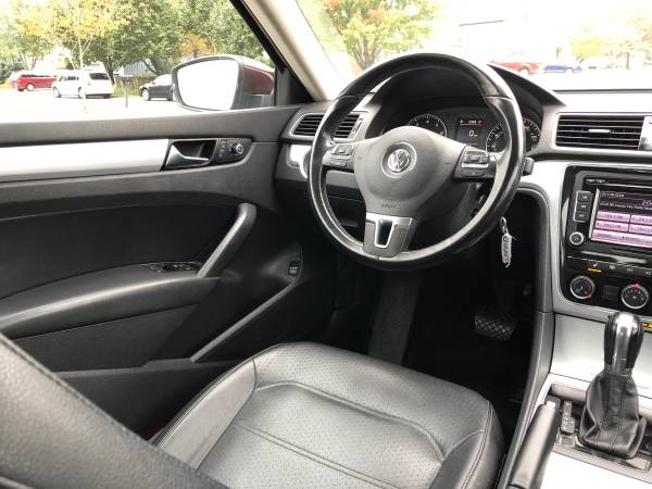 2013 VW VOLKSWAGEN PASSAT SE 2.5L IMMACULATE CONDITION LEATHER 2... for sale in BLUE SPRINGS, MO – photo 13