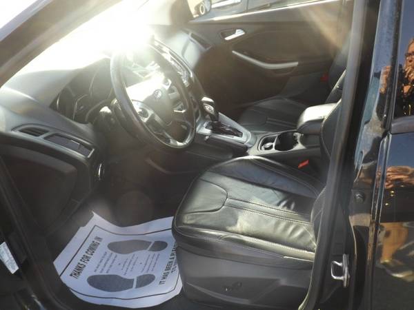 2014 Ford Focus 4dr Sdn SE with Clearcoat Paint for sale in Fort Myers, FL – photo 8