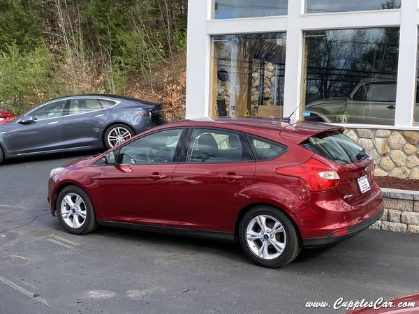 2014 Ford Focus SE Automatic Hatchback 5 Door Red 80K Miles - cars & for sale in Belmont, VT – photo 2