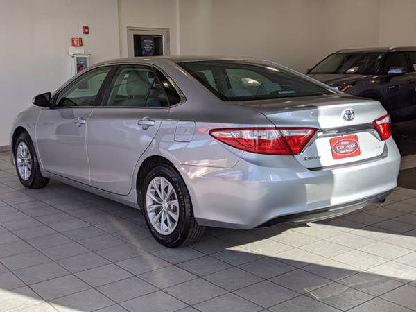 2015 Toyota Camry LE SKU:FU103378 Sedan - cars & trucks - by dealer... for sale in Libertyville, IL – photo 8