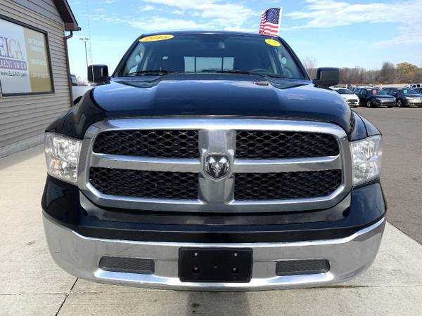 2015 RAM 1500 4WD Quad Cab 140.5" SLT - cars & trucks - by dealer -... for sale in Chesaning, MI – photo 9