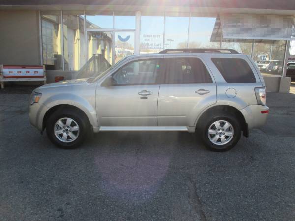 2010 Mercury Mariner FWD - - by dealer - vehicle for sale in Sioux City, IA – photo 2