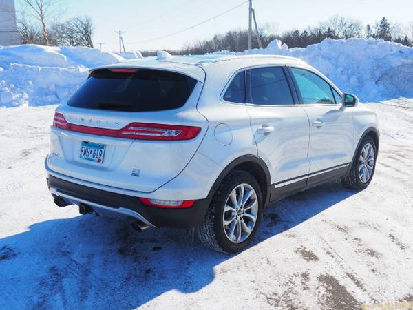 2016 Lincoln MKC Select - - by dealer - vehicle for sale in Hastings, MN – photo 3