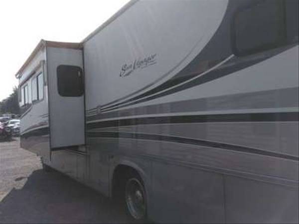 2004 gulf stream motorhome - Financing Available! - cars & trucks -... for sale in Morrisville, NJ – photo 4