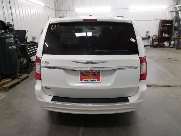 2012 CHRYSLER TOWN & COUNTRY for sale in Sioux Falls, SD – photo 4
