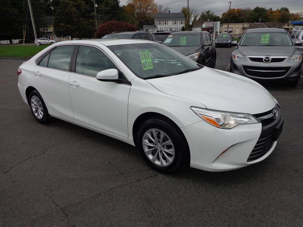 ****2015 TOYOTA CAMRY LE-ONLY 49,000 MILES-WHITE-SERVICED-100% MINT for sale in East Windsor, CT