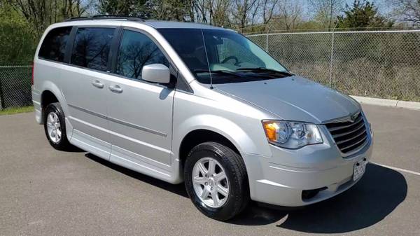2010 Chrysler Town and Country Touring Rollx Conversion w/82K miles for sale in Jordan, MN – photo 6
