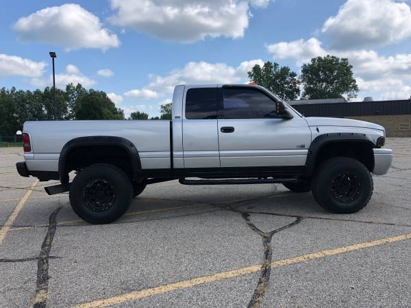Sharp! 2002 Dodge Ram 2500! Ext Cab! 4x4! Lifted! We Finance! for sale in Ortonville, MI – photo 6