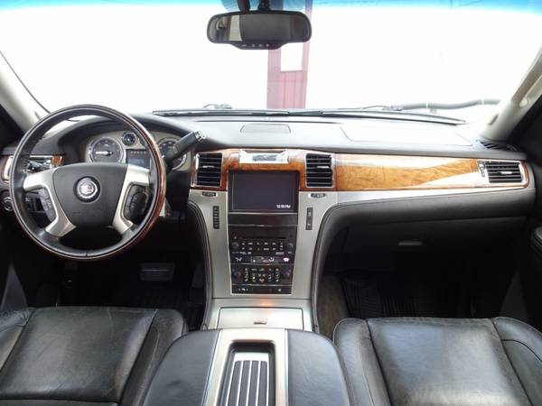 2013 Cadillac Escalade ESV AWD Platinum Edition - - by for sale in Waterloo, IA – photo 23