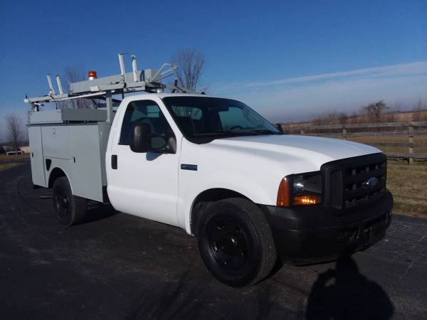 37k Miles 2006 Ford F350 XL Super Duty Utility Service Work Truck -... for sale in Gilberts, KY – photo 23