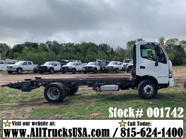 FLATBED & STAKE SIDE TRUCKS / CAB AND CHASSIS PICKUP 4X4 Gas Diesel... for sale in saginaw, MI – photo 14