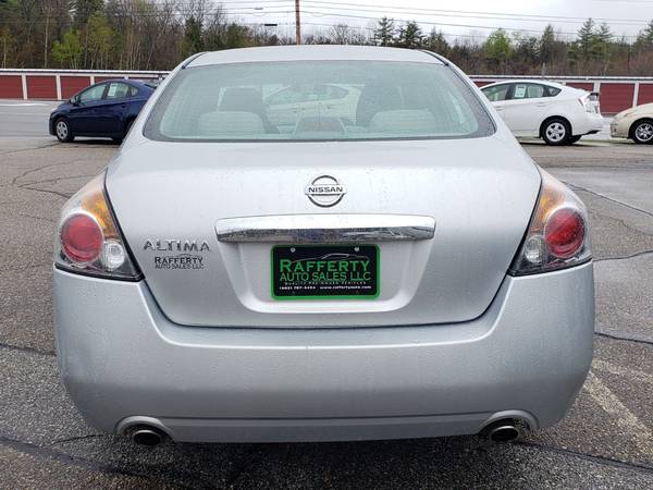 2010 Nissan Altima, 110K Miles, 2 5L, Auto, A/C, CD, Aux, Tilt for sale in Belmont, NH – photo 4