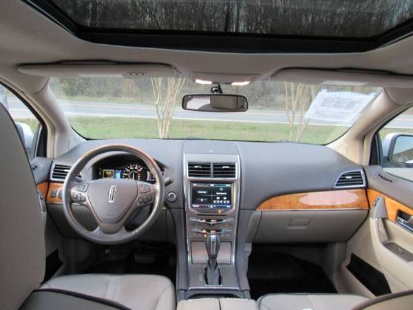 2011 LINCOLN MKX 70k MILES 1 OWNER ALWAYS A SOUTHERN VEHICLE - cars... for sale in Matthews, SC – photo 8