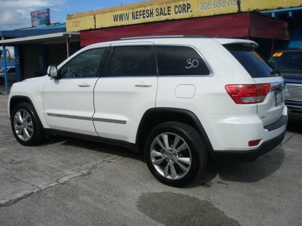 2013 JEEP CHEROKEE - cars & trucks - by dealer - vehicle automotive... for sale in Miami, FL – photo 3