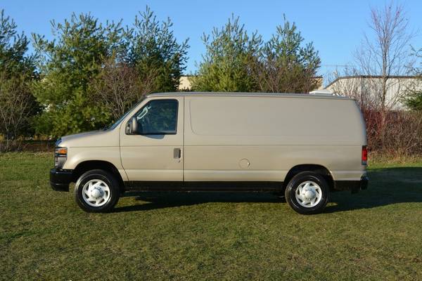 2008 Ford E-150 Cargo Van - cars & trucks - by dealer - vehicle... for sale in Crystal Lake, IL – photo 3