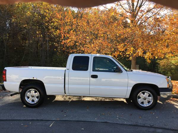 2004 Chevy Silverado 1500 158K! - cars & trucks - by dealer -... for sale in Riverside, MO – photo 6