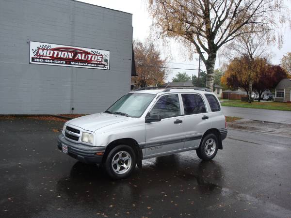 2000 CHEVROLET TRACKER 4-DOOR SPORT 4X4 4-CYL AUTO AC PS 104K MILES... for sale in LONGVIEW WA 98632, OR – photo 2