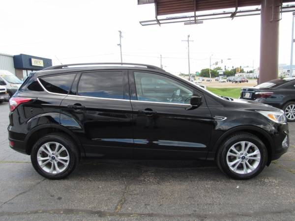 2018 Ford Escape SE - cars & trucks - by dealer - vehicle automotive... for sale in Rockford, IL – photo 10