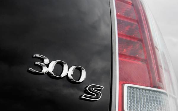 2012 Chrysler 300 4dr Sdn V8 300S AWD - cars & trucks - by dealer -... for sale in Rush City, WI – photo 19