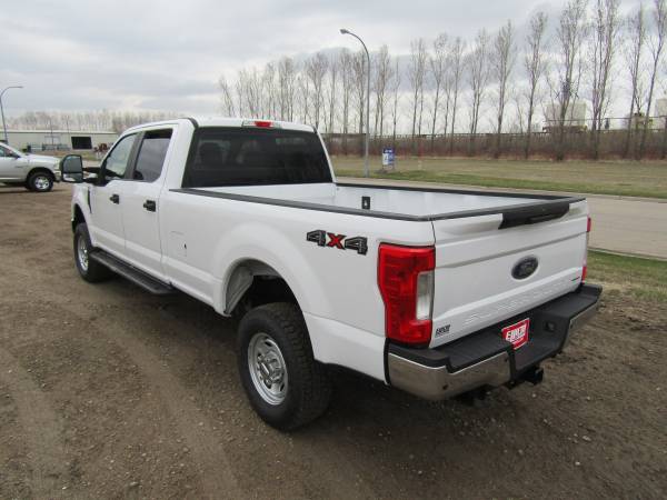 2017 FORD F250 - CREW CAB - LONG BOX (8ft) - 4X4 - 6 2 LITER V8 GAS for sale in Moorhead, ND – photo 8