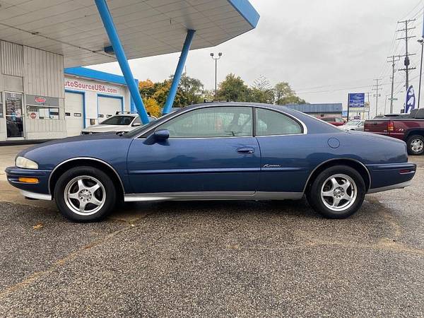 1995 Buick Riviera Coupe - - by dealer - vehicle for sale in Wyoming , MI – photo 3