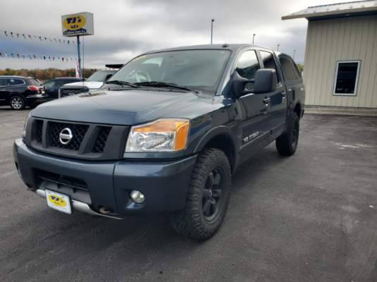 2014 Nissan Titan Pro 4X for sale in Wisconsin Rapids, WI – photo 4