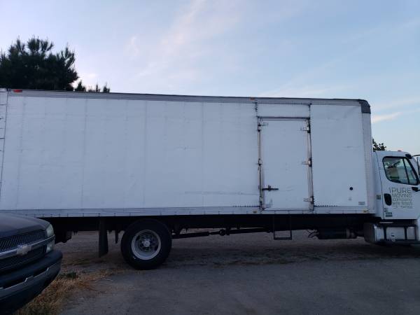 2007 Freightliner M2 26 feet box with lift gate - - by for sale in Fontana, CA – photo 9