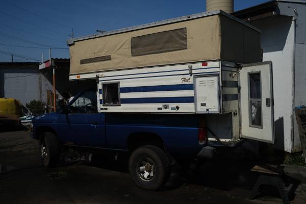 1989 Nissan D21 with pop-up camper for sale in Eugene, OR – photo 7