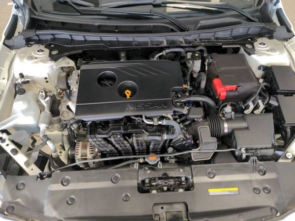 2019 Nissan Altima AWD 4D Sedan/Sedan 2 5 SR - - by for sale in Dubuque, IA – photo 17