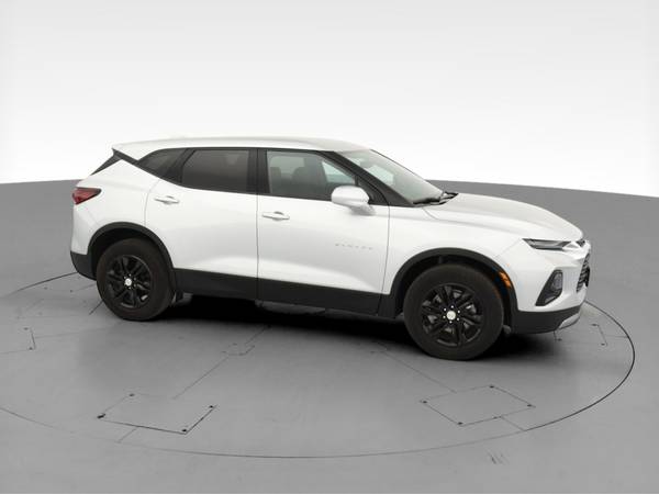 2020 Chevy Chevrolet Blazer 2LT Sport Utility 4D suv Silver -... for sale in Van Nuys, CA – photo 14