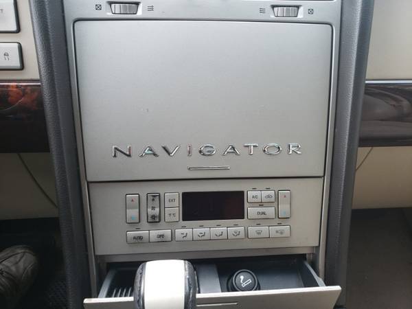 2003 Lincoln Navigator Luxury 2WD for sale in Fredericksburg, VA – photo 16