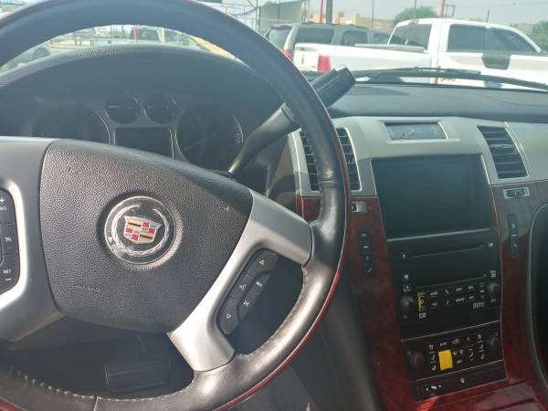2007 Cadillac Escalade - - by dealer - vehicle for sale in McAllen, TX – photo 5