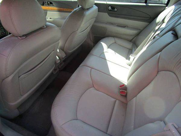 2001 Lincoln Continental Base 4dr Sedan - EASY FINANCING! for sale in Waltham, MA – photo 10