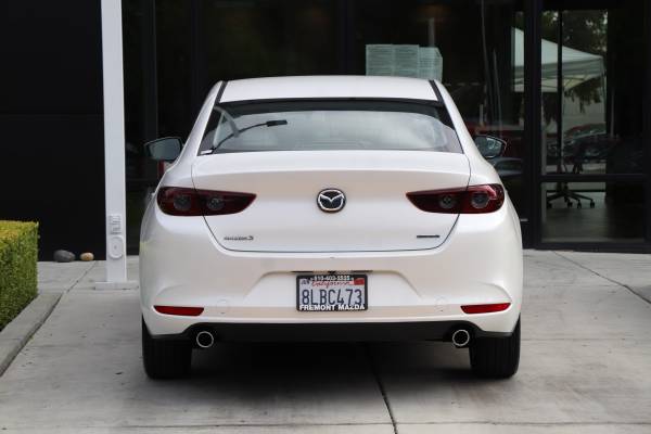 2019 Mazda Mazda3 Select Sedan sedan Snowflake White Pearl Mica for sale in Newark, CA – photo 5