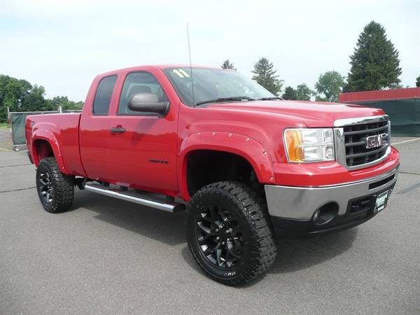 2011 GMC SIERRA 1500: 7 LIFT -NEW WHEELS -NEW 35 TIRES for sale in East Windsor, IL – photo 7