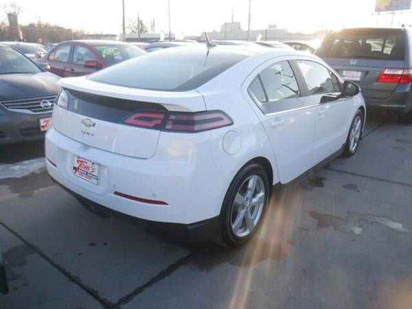2014 Chevrolet Volt - - by dealer - vehicle automotive for sale in Des Moines, IA – photo 2