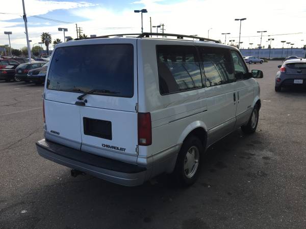 2000 Chevrolet Astro - cars & trucks - by dealer - vehicle... for sale in Sacramento , CA – photo 5