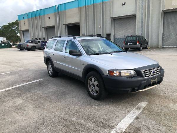 2001 Volvo V70 AWD-CORNER OF BANKS AND 15TH ST for sale in Margate, FL – photo 2