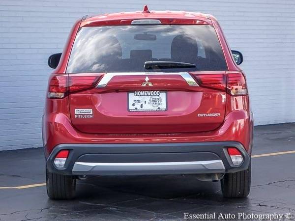 2018 Mitsubishi Outlander SUV ES - Red for sale in Homewood, IL – photo 5