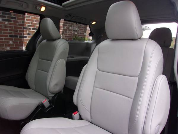 2015 Toyota Sienna Limited AWD, 101k Miles, Auto, Grey, Nav. DVD, Nice for sale in Franklin, VT – photo 11